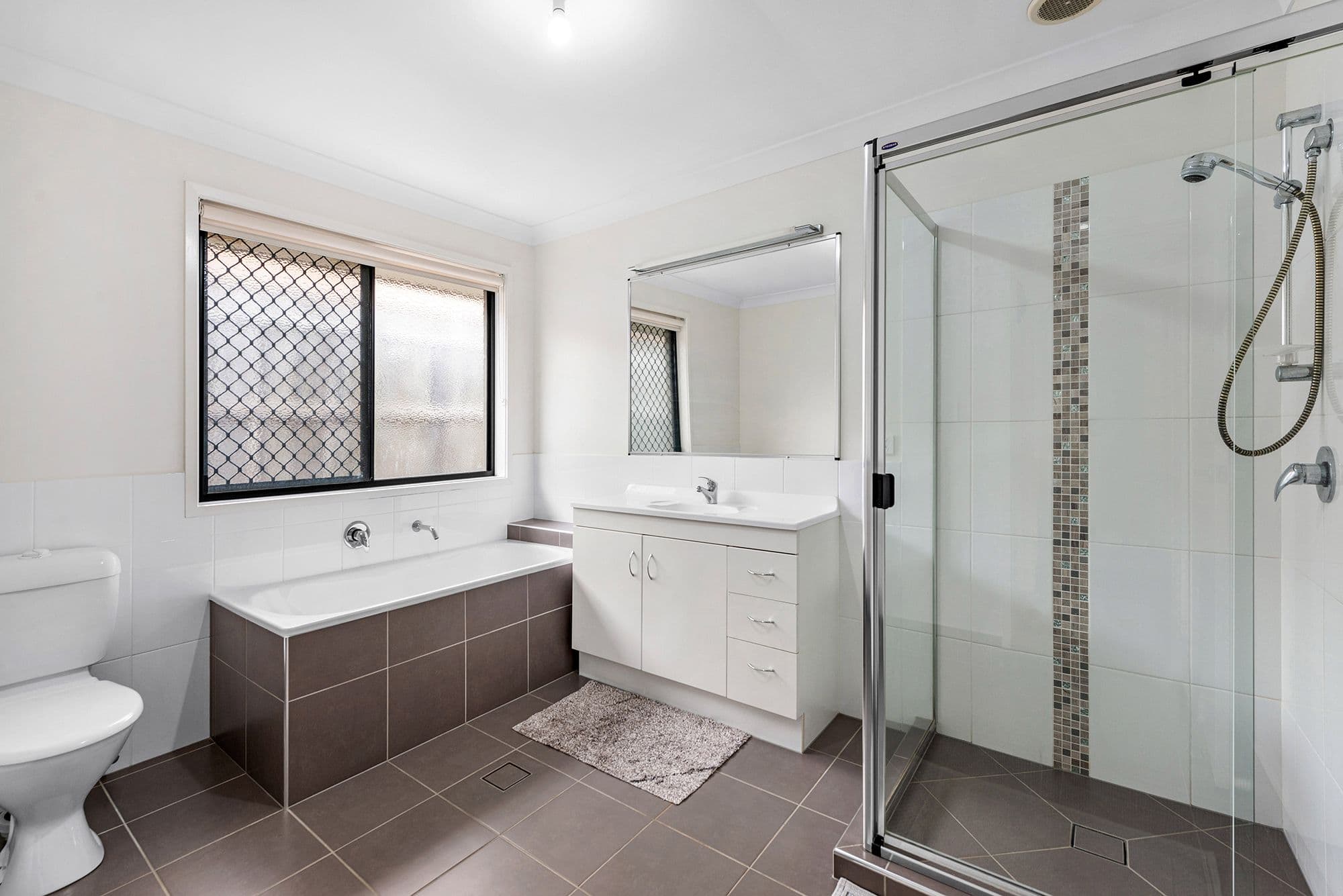 4 Dinnigan Crescent, Durack QLD 4077, Durack - Thumbnail 8