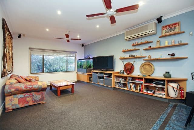 48 Kia-Ora Road, Reservoir VIC 3073, Reservoir - Thumbnail 2