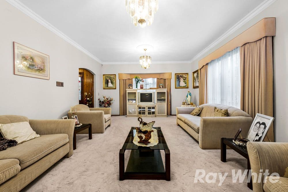 1 Joan Court, Mulgrave VIC 3170, Mulgrave - Thumbnail 2