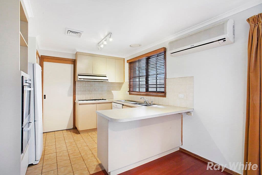 10 Trevena Close, Rowville VIC 3178, Rowville - Thumbnail 3