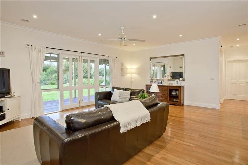 37 Thomas Road, LARA VIC 3212, Lara - Thumbnail 3