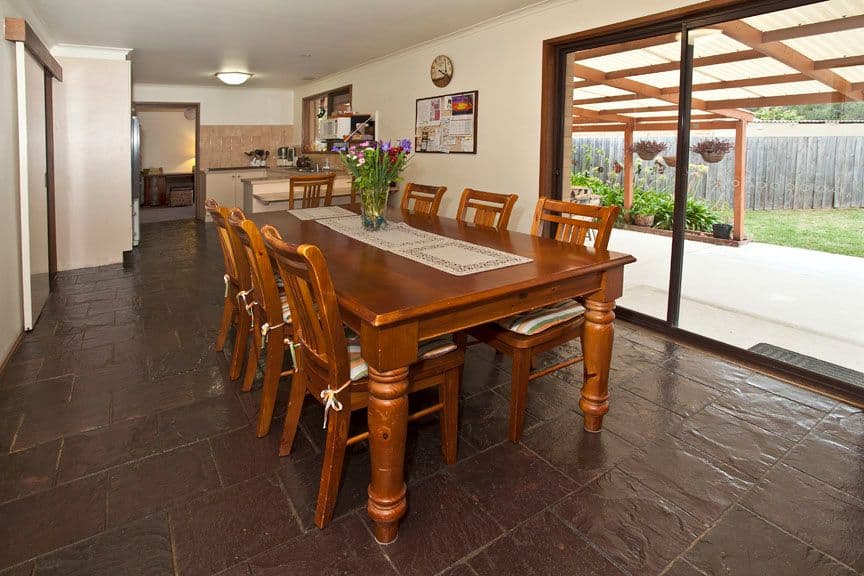 5A Milbrey Close, WANTIRNA SOUTH VIC 3152, Wantirna South - Thumbnail 2