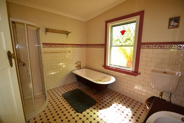 18 Butler Street, SEYMOUR VIC 3660, Seymour - Thumbnail 7