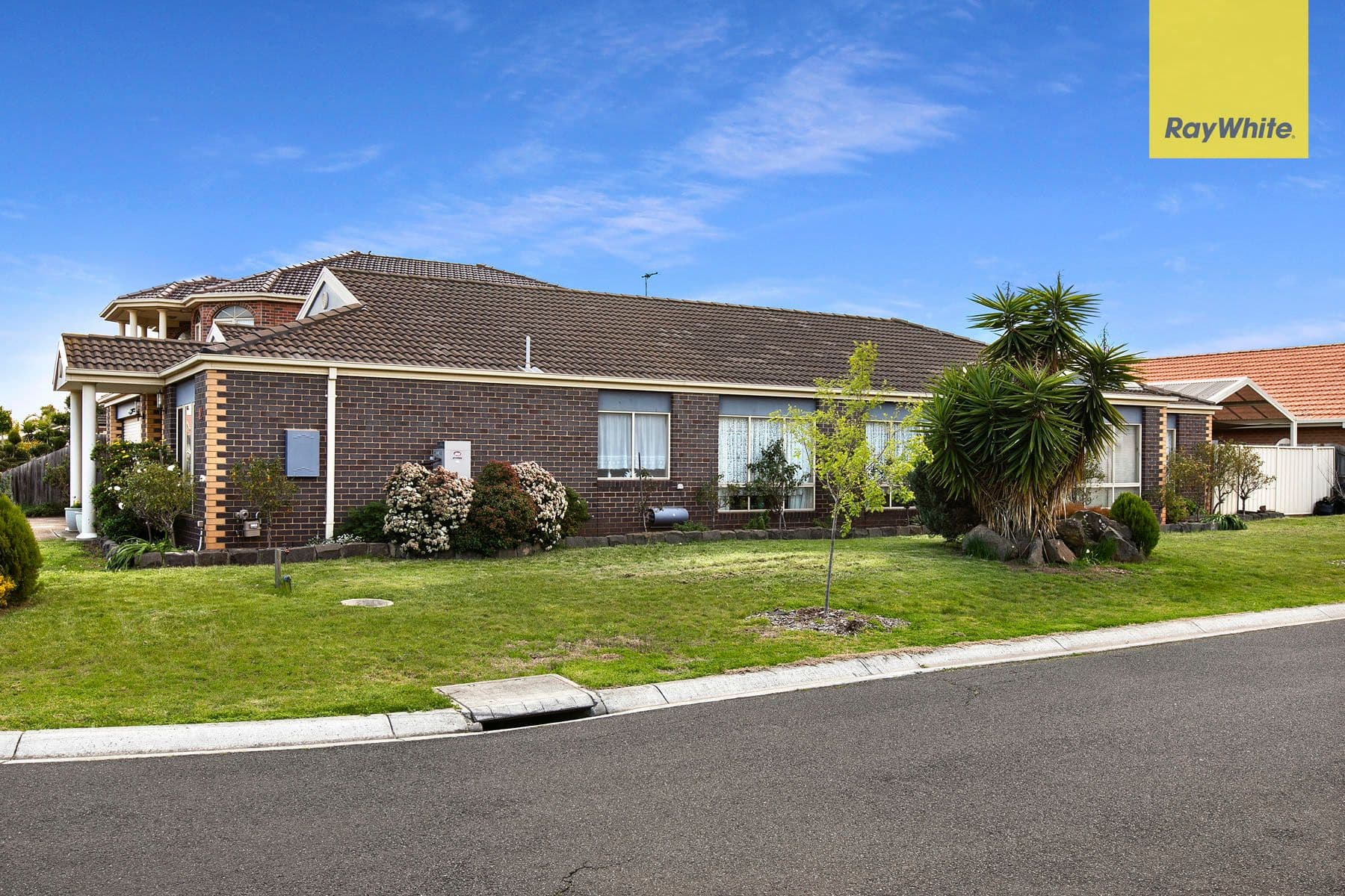 12 Dresden Way, Sunshine West VIC 3020, Sunshine West - Thumbnail 2
