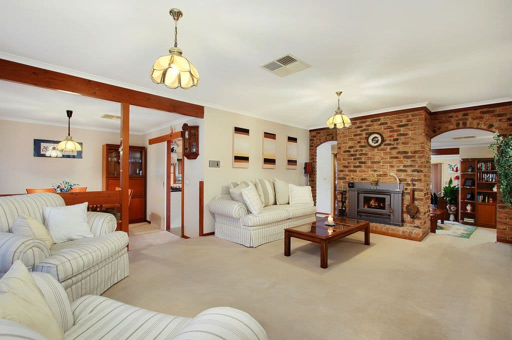 9 ROSEMARY Avenue, CROYDON HILLS VIC 3136, Croydon Hills - Thumbnail 4