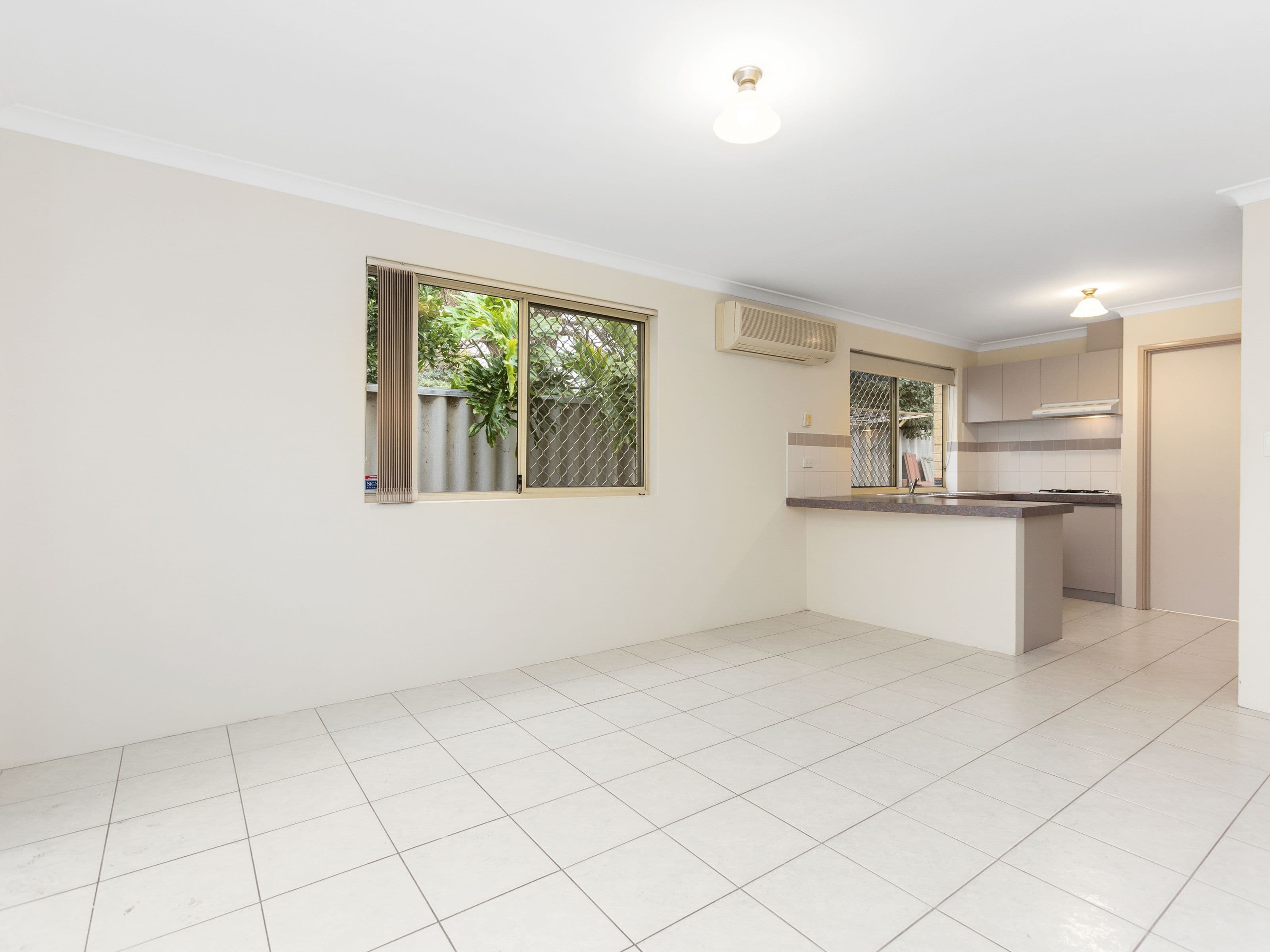 80 Centre Street, Queens Park WA 6107, Queens Park - Thumbnail 4