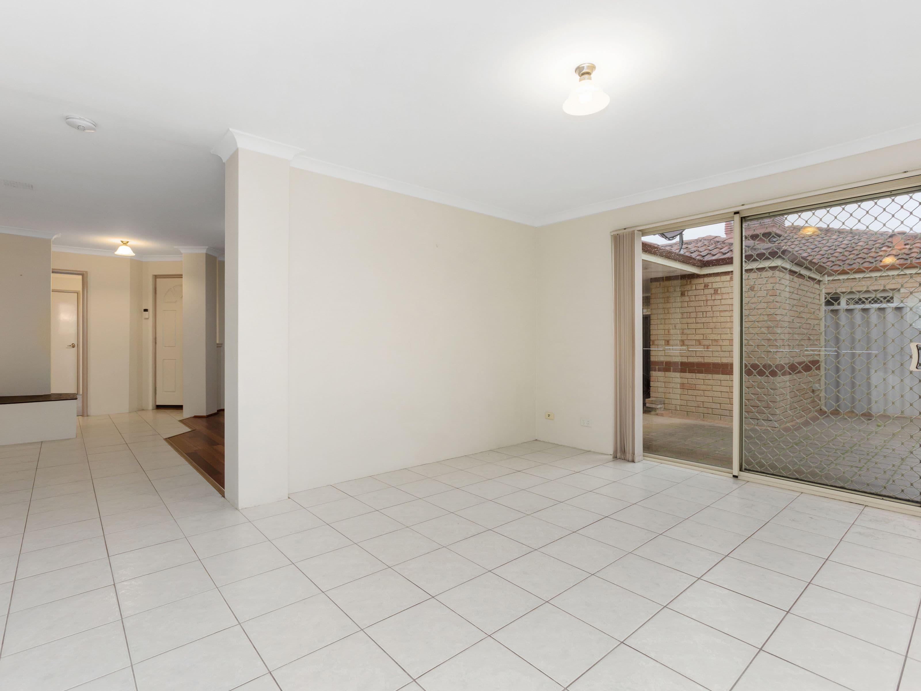 80 Centre Street, Queens Park WA 6107, Queens Park - Thumbnail 6