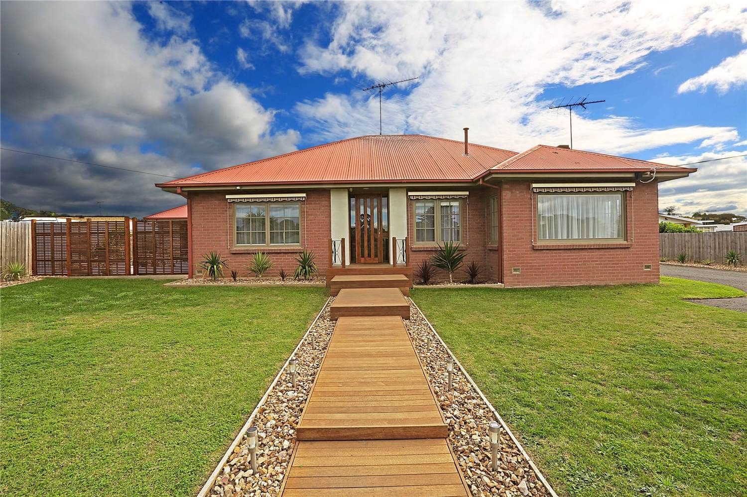5 Flinders Avenue, LARA VIC 3212, Lara - Image 1