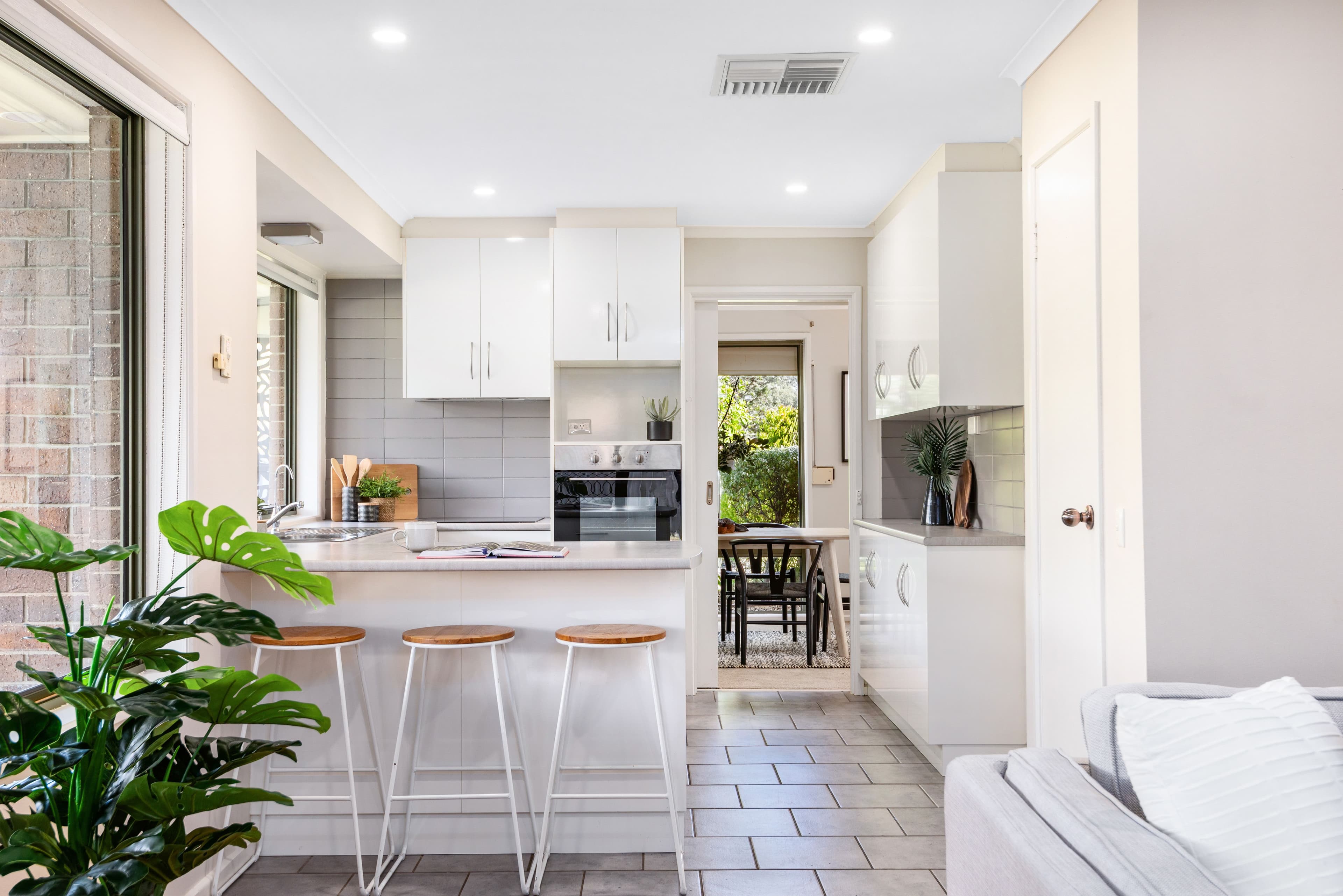 23 Glenhuntly Drive, Flagstaff Hill SA 5159, Flagstaff Hill - Thumbnail 2