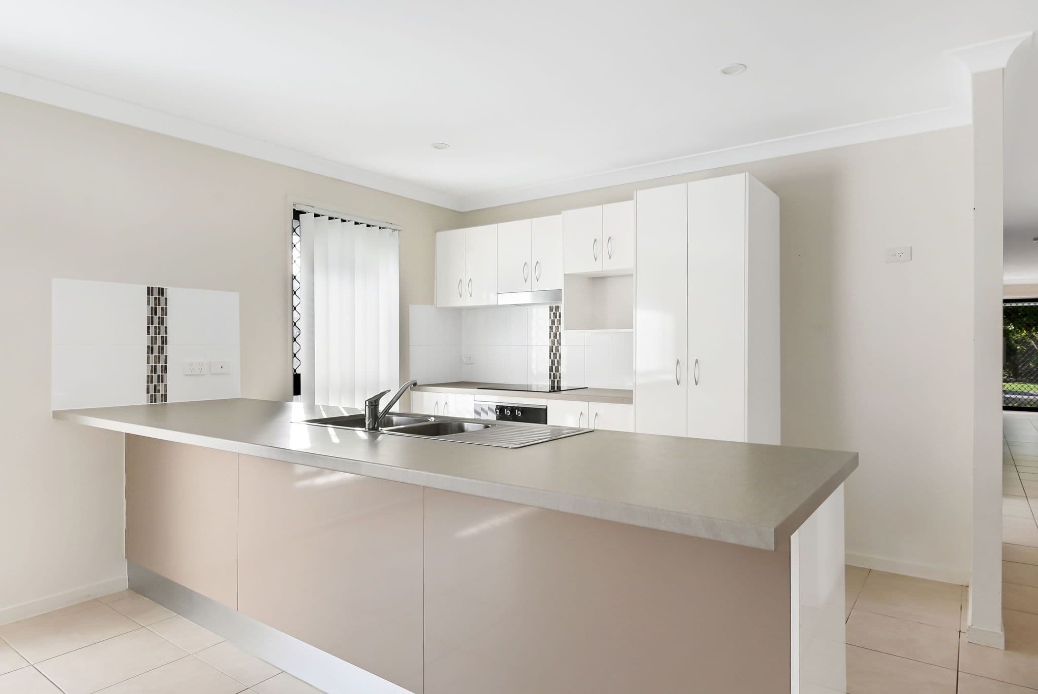 26 Orangeberry Circuit, Mount Low QLD 4818, Mount Low - Thumbnail 4