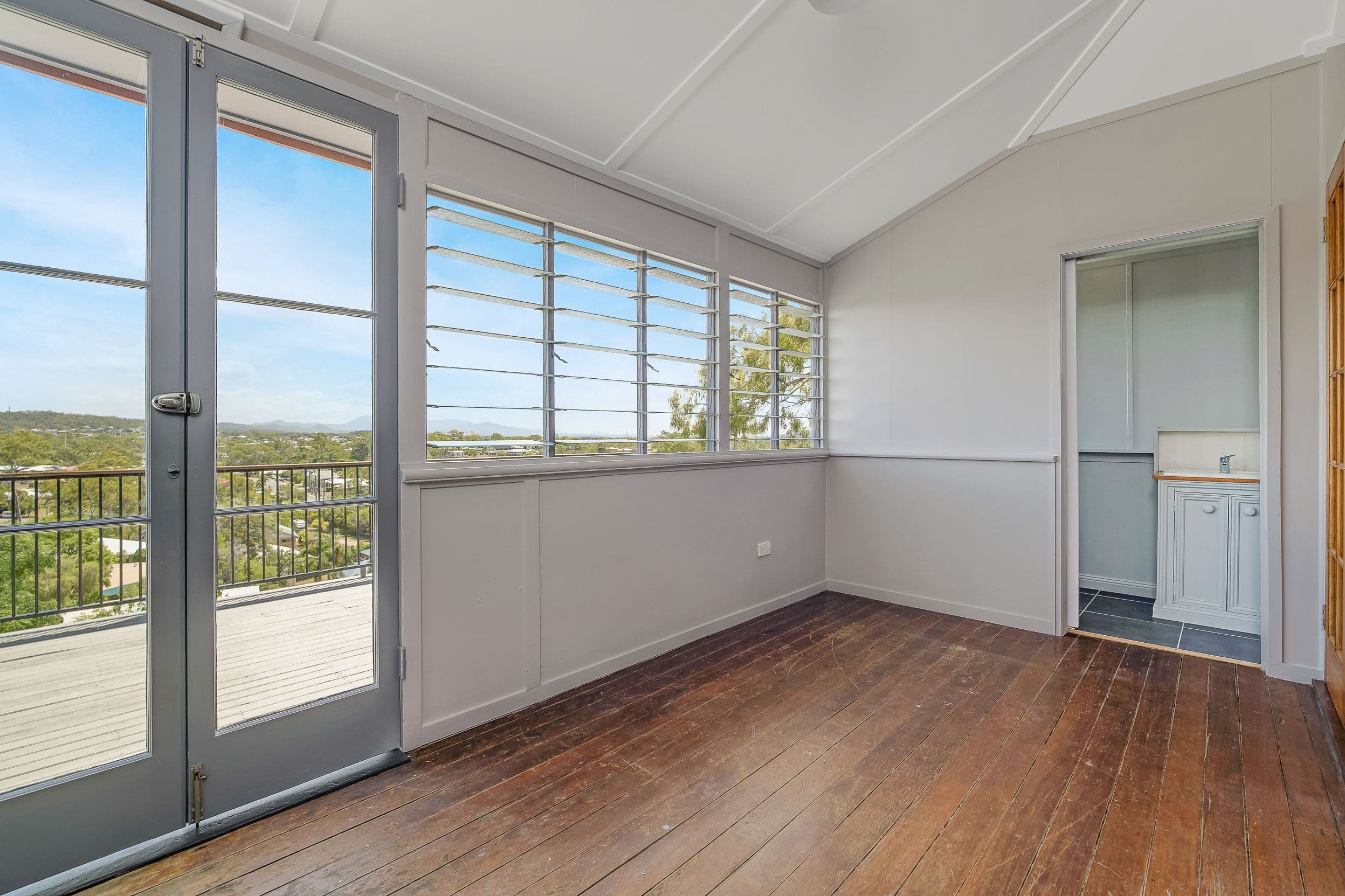 7 Robertson Close, New Auckland QLD 4680, New Auckland - Thumbnail 4
