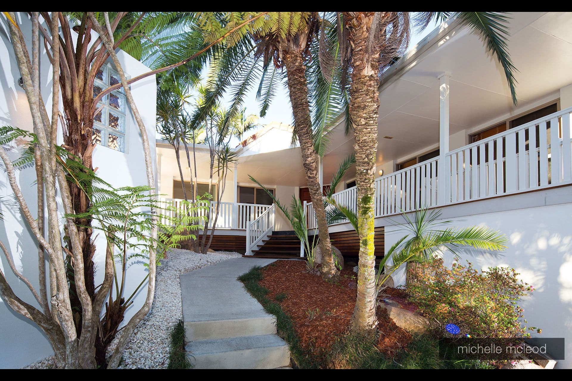 1 Oolyie Close, Chapel Hill QLD 4069, Chapel Hill - Thumbnail 3