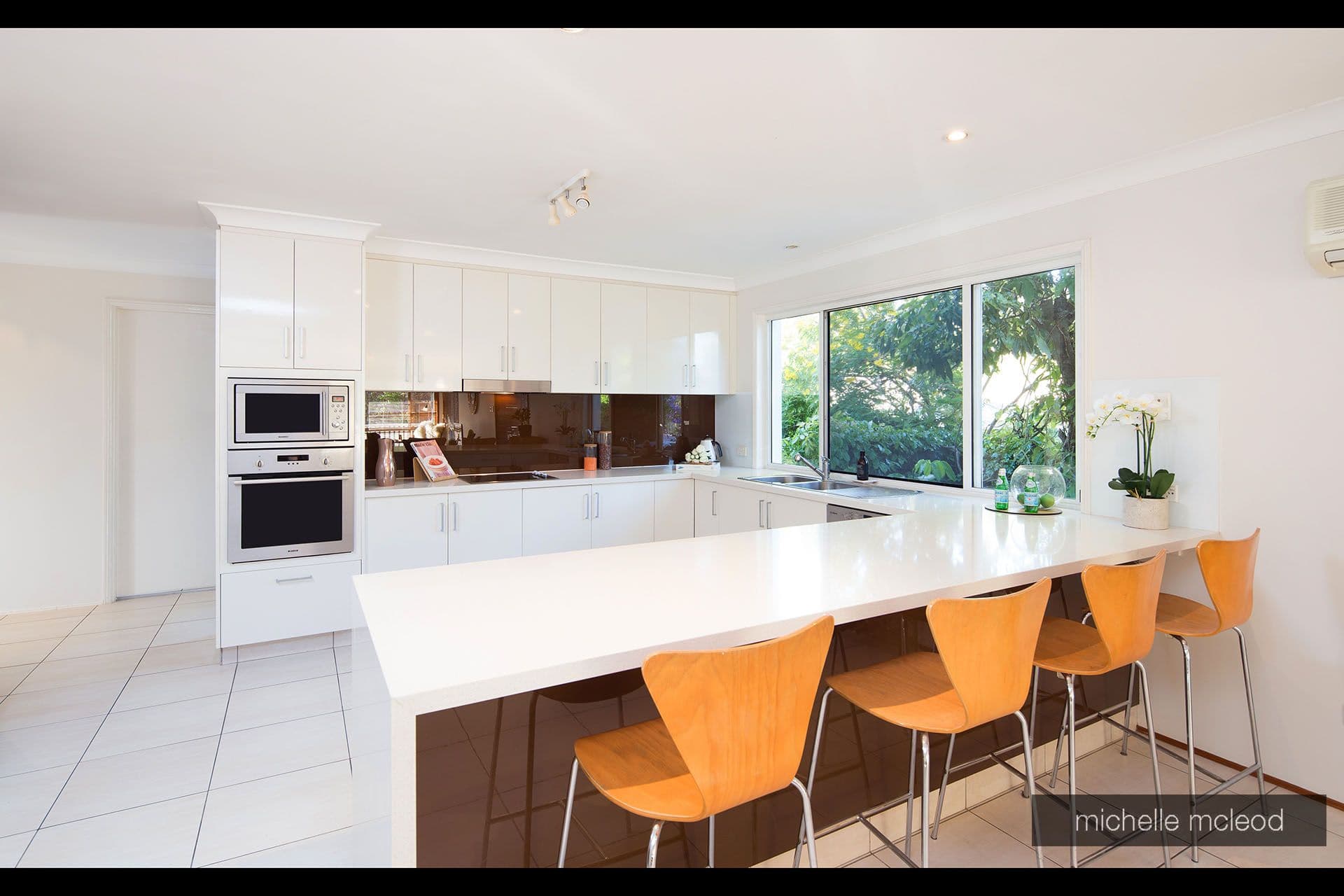 1 Oolyie Close, Chapel Hill QLD 4069, Chapel Hill - Thumbnail 8