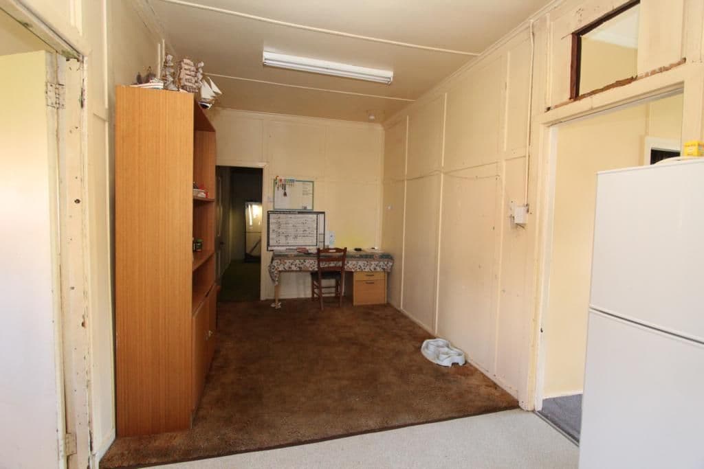 61 Miles Street, TENTERFIELD NSW 2372, Tenterfield - Thumbnail 5