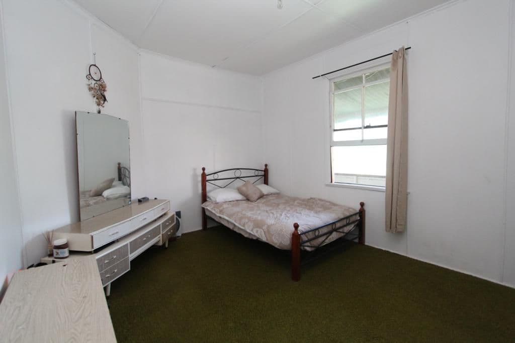 61 Miles Street, TENTERFIELD NSW 2372, Tenterfield - Thumbnail 6
