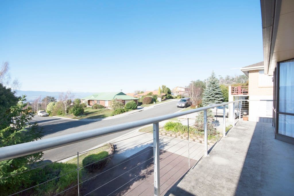 5 Clearview Avenue, Trevallyn TAS 7250, Trevallyn - Thumbnail 2