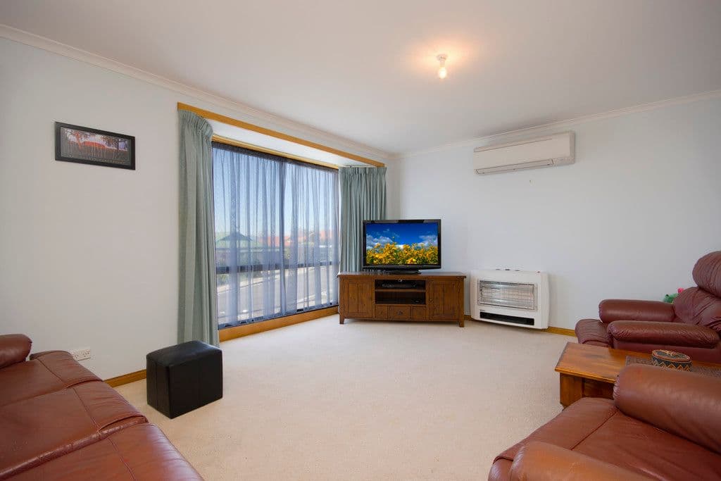 5 Clearview Avenue, Trevallyn TAS 7250, Trevallyn - Thumbnail 4