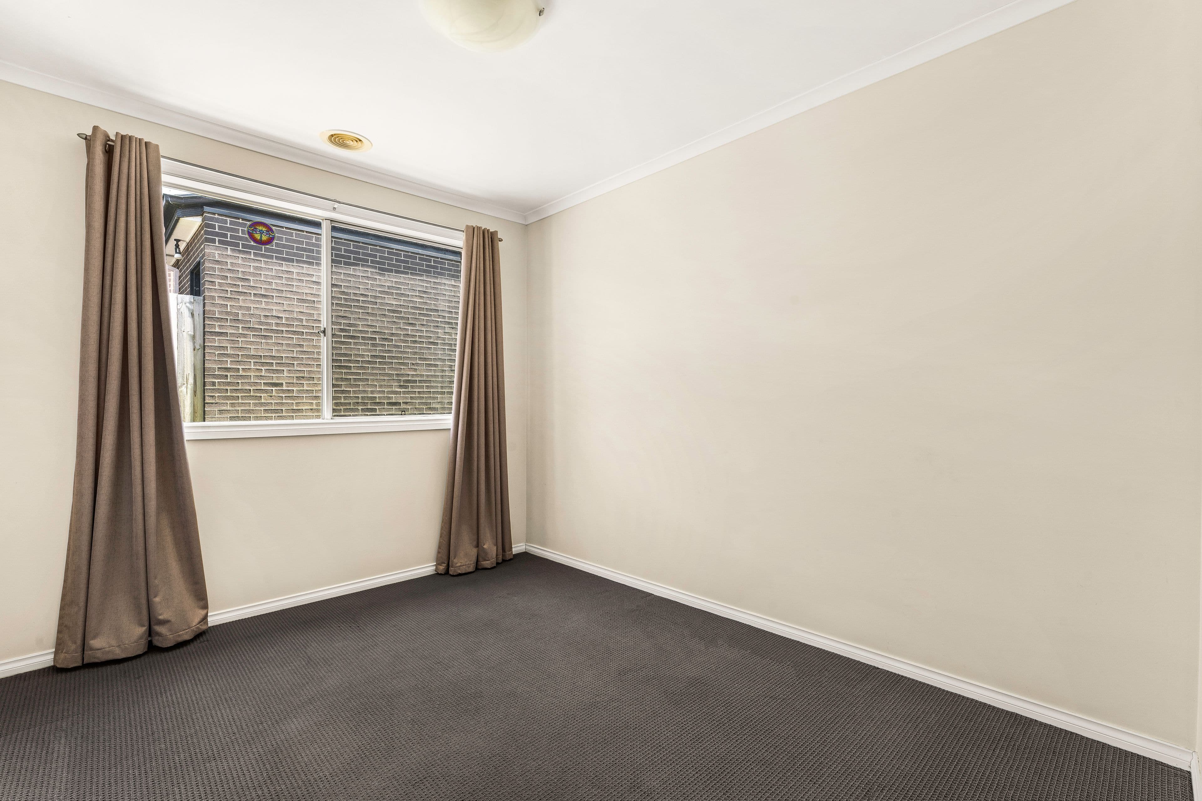 11 Torre Road, Pakenham VIC 3810, Pakenham - Thumbnail 8