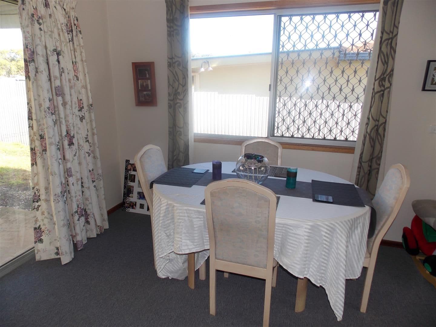 21 Woodward Street, PARKES NSW 2870, Parkes - Thumbnail 7