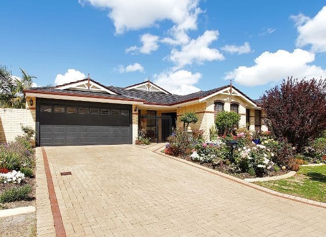 8 Roebuck Avenue, CANNING VALE WA 6155, Canning Vale - Image 1