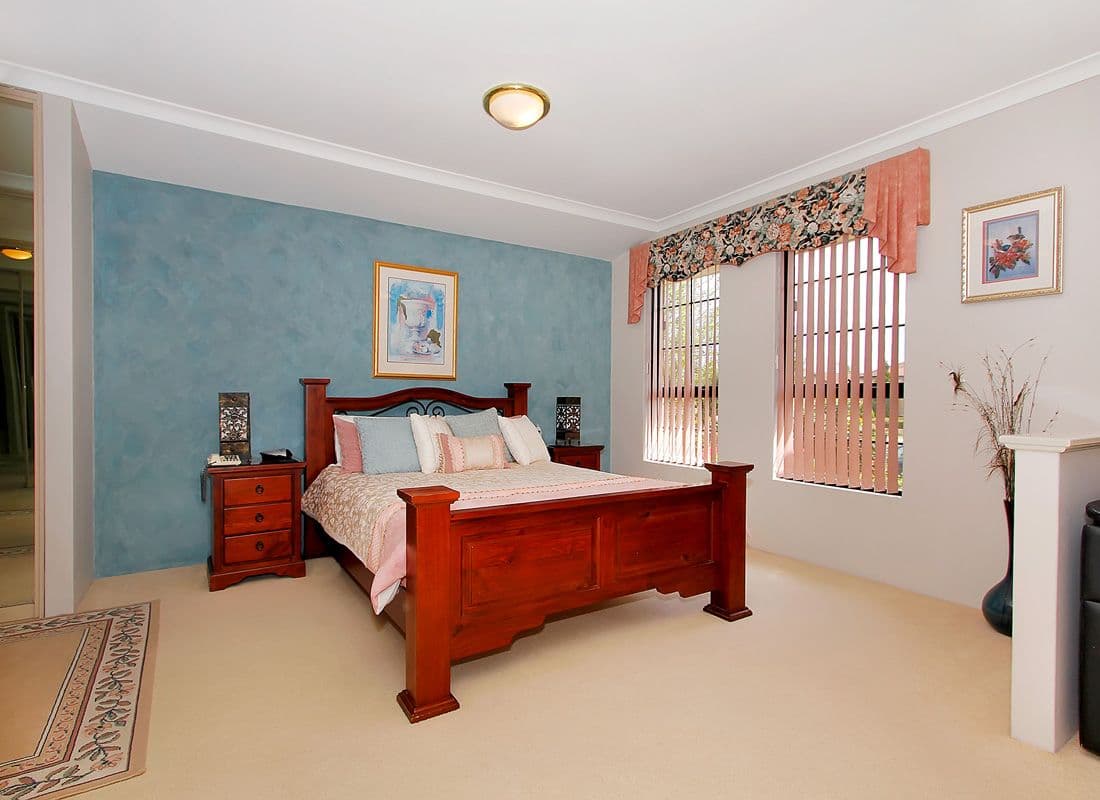 8 Roebuck Avenue, CANNING VALE WA 6155, Canning Vale - Thumbnail 5
