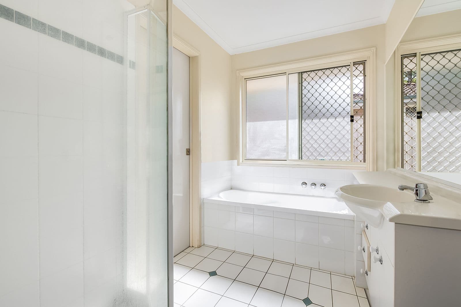1591 Logan Road, Mount Gravatt QLD 4122, Mount Gravatt - Thumbnail 6