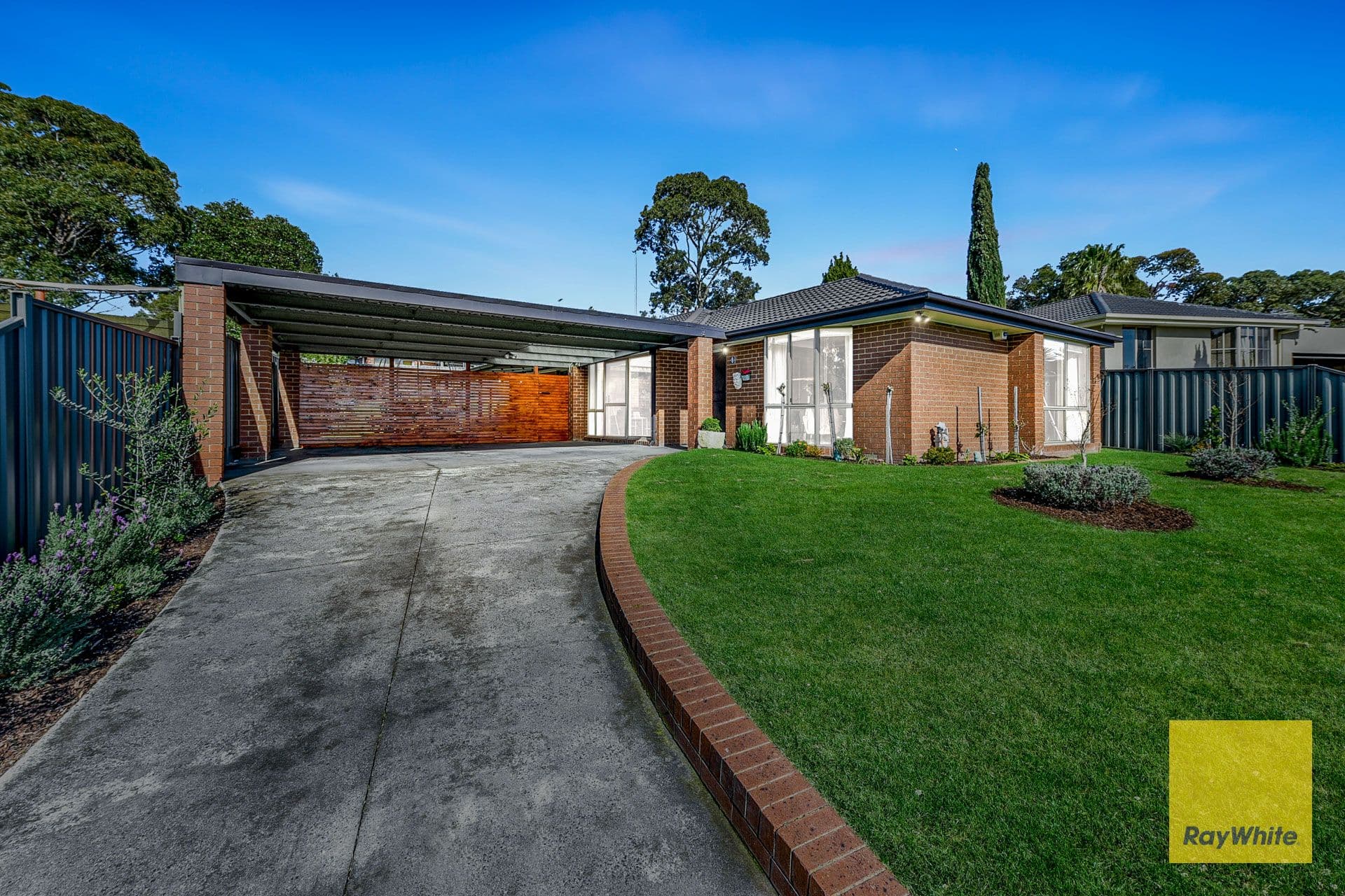8 Hamstead Court, Endeavour Hills VIC 3802, Endeavour Hills - Thumbnail 2