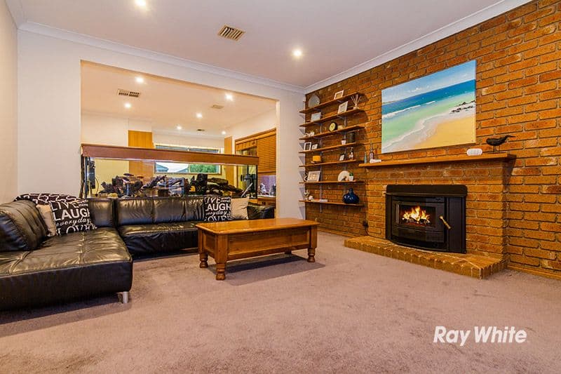 30 Horsfield Street, Cranbourne North VIC 3977, Cranbourne North - Thumbnail 2
