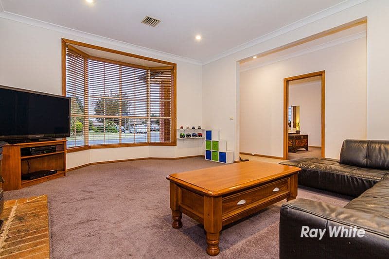 30 Horsfield Street, Cranbourne North VIC 3977, Cranbourne North - Thumbnail 4
