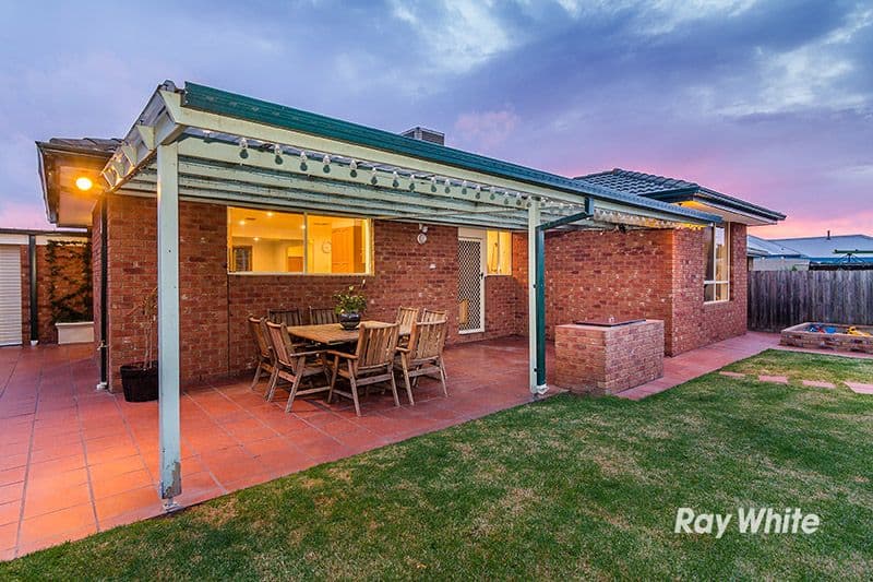 30 Horsfield Street, Cranbourne North VIC 3977, Cranbourne North - Thumbnail 6