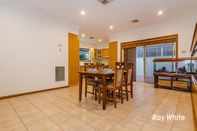 30 Horsfield Street, Cranbourne North VIC 3977, Cranbourne North - Thumbnail 7