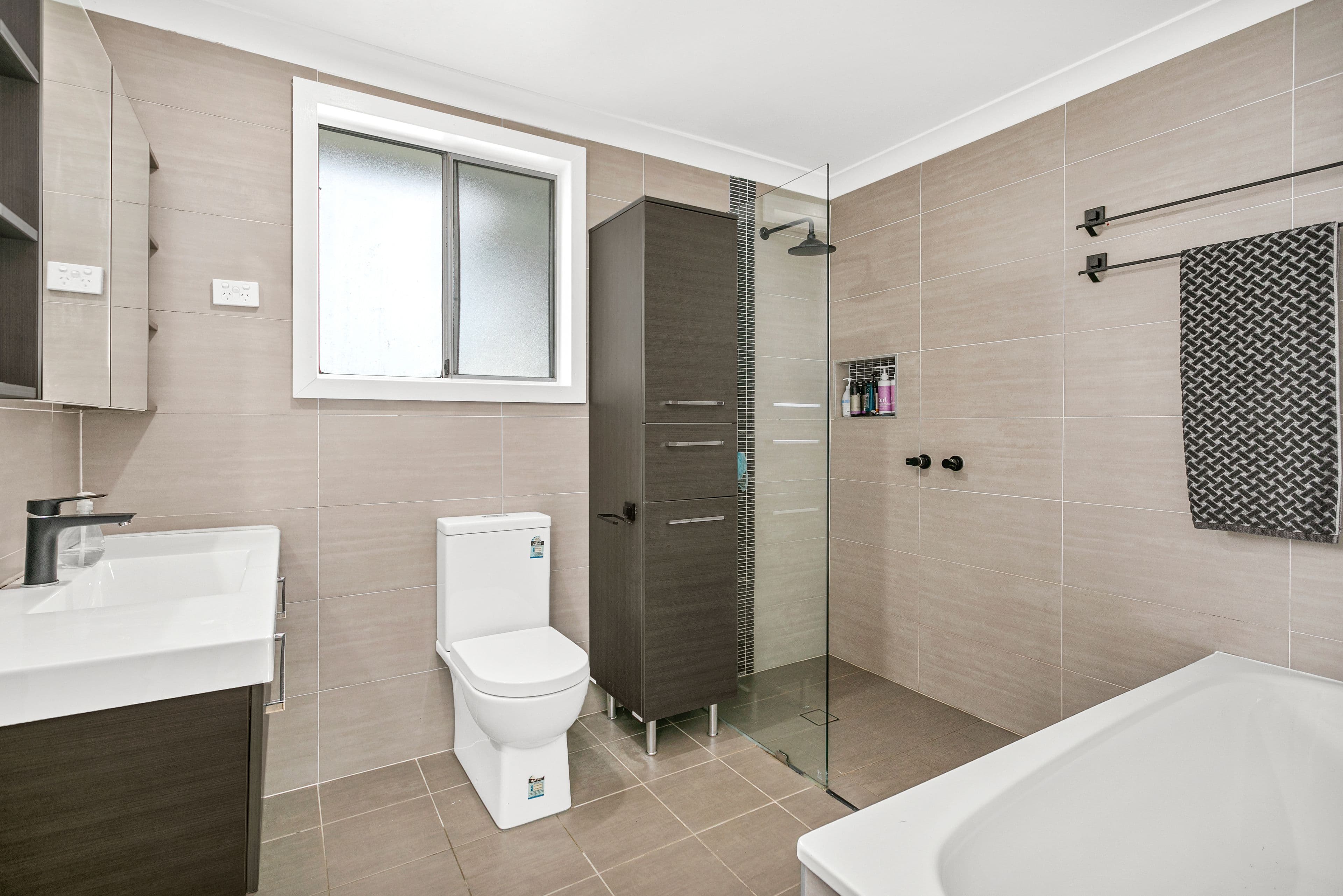 7 Armstrong Avenue, Mount Warrigal NSW 2528, Mount Warrigal - Thumbnail 6