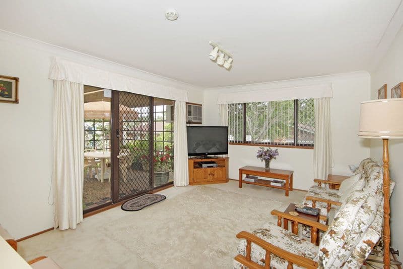11 Gwydir Street, BATEAU BAY NSW 2261, Bateau Bay - Thumbnail 3
