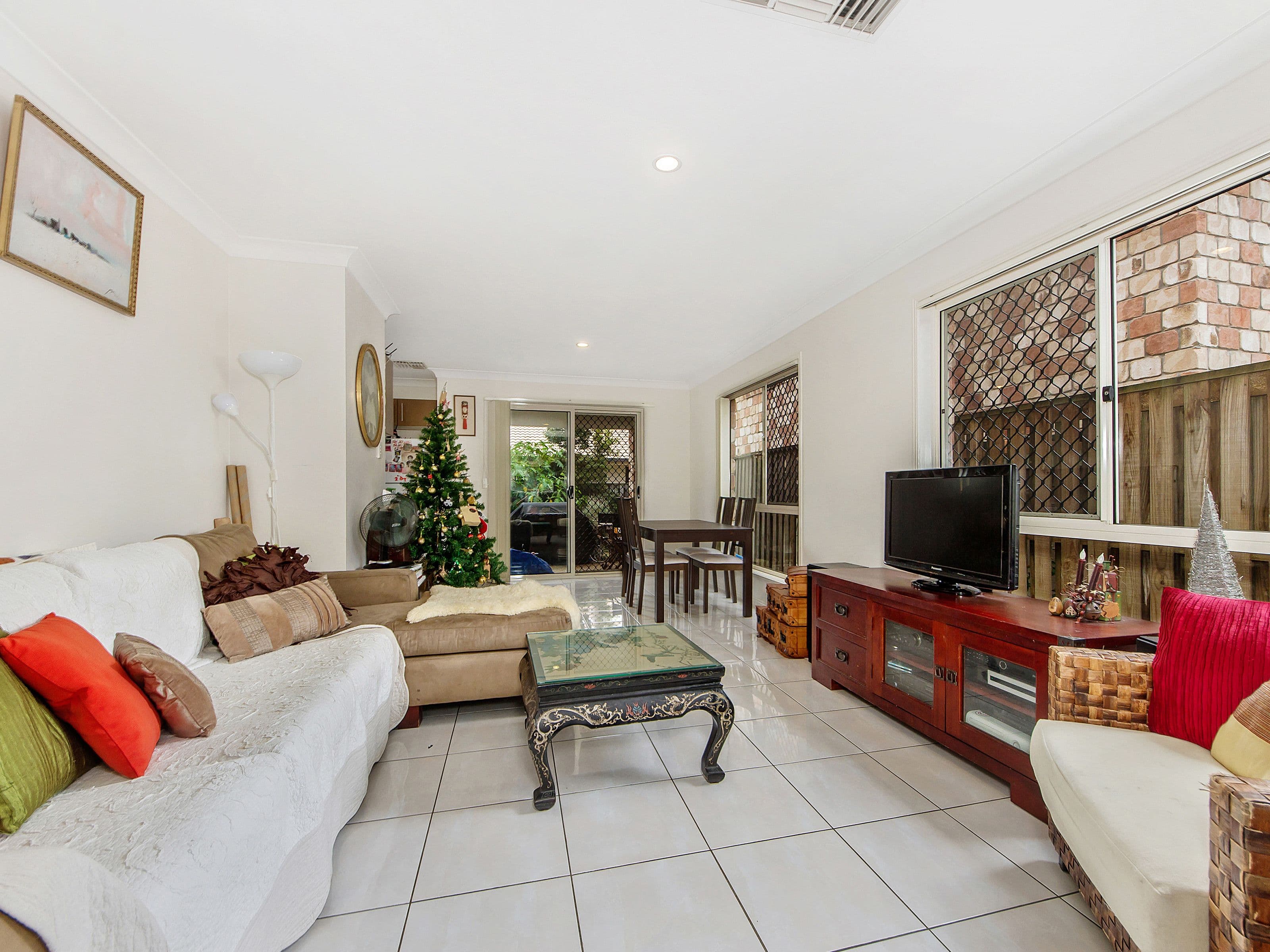 8 Eliena Way, Upper Coomera QLD 4209, Upper Coomera - Thumbnail 2