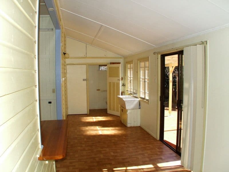 108 Haly Street, KINGAROY QLD 4610, Kingaroy - Thumbnail 5