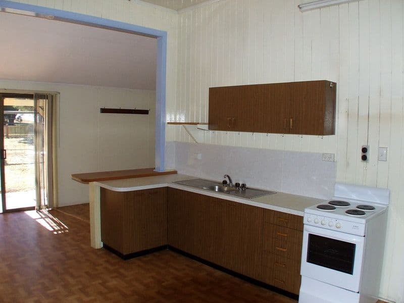 108 Haly Street, KINGAROY QLD 4610, Kingaroy - Thumbnail 6