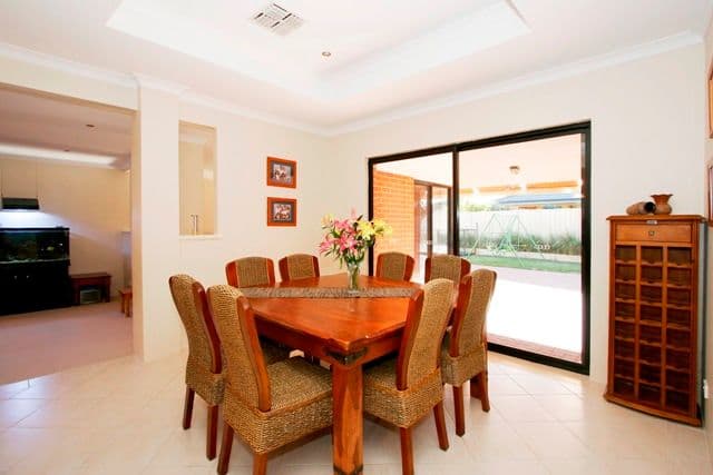 29 Bennett Drive, CANNING VALE WA 6155, Canning Vale - Thumbnail 3