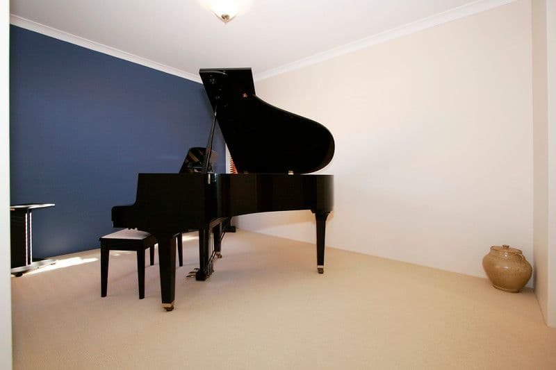 29 Bennett Drive, CANNING VALE WA 6155, Canning Vale - Thumbnail 4