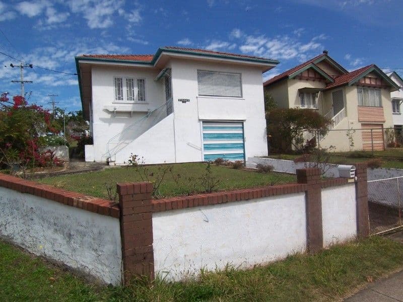 1109 Logan Road, HOLLAND PARK WEST QLD 4121, Holland Park West - Image 1