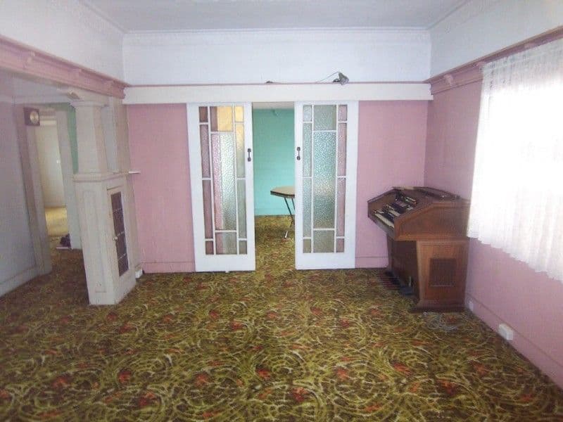 1109 Logan Road, HOLLAND PARK WEST QLD 4121, Holland Park West - Thumbnail 2