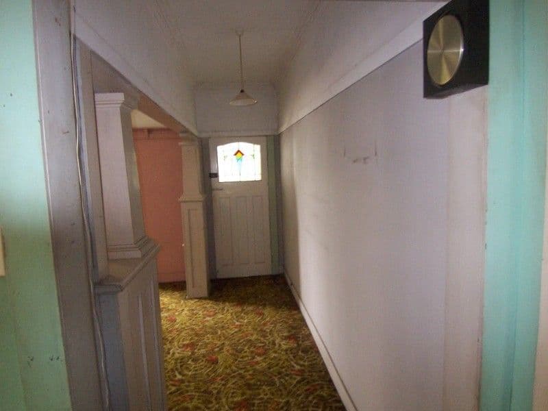 1109 Logan Road, HOLLAND PARK WEST QLD 4121, Holland Park West - Thumbnail 6
