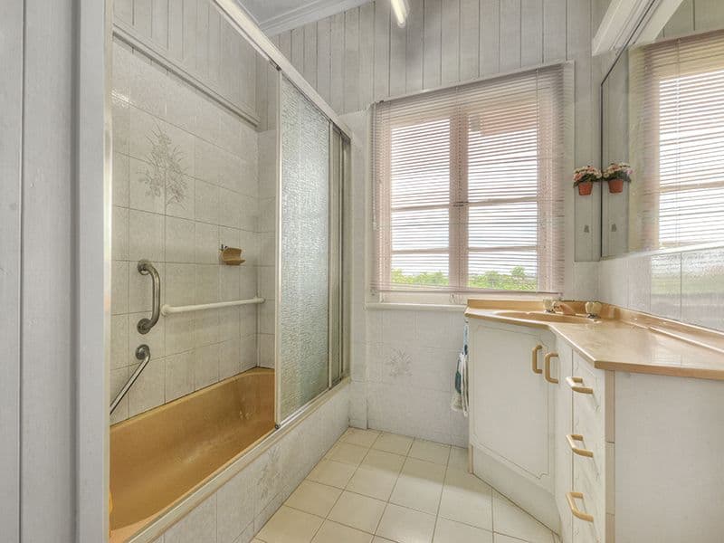 30 Highcrest Avenue, Wavell Heights QLD 4012, Wavell Heights - Thumbnail 5