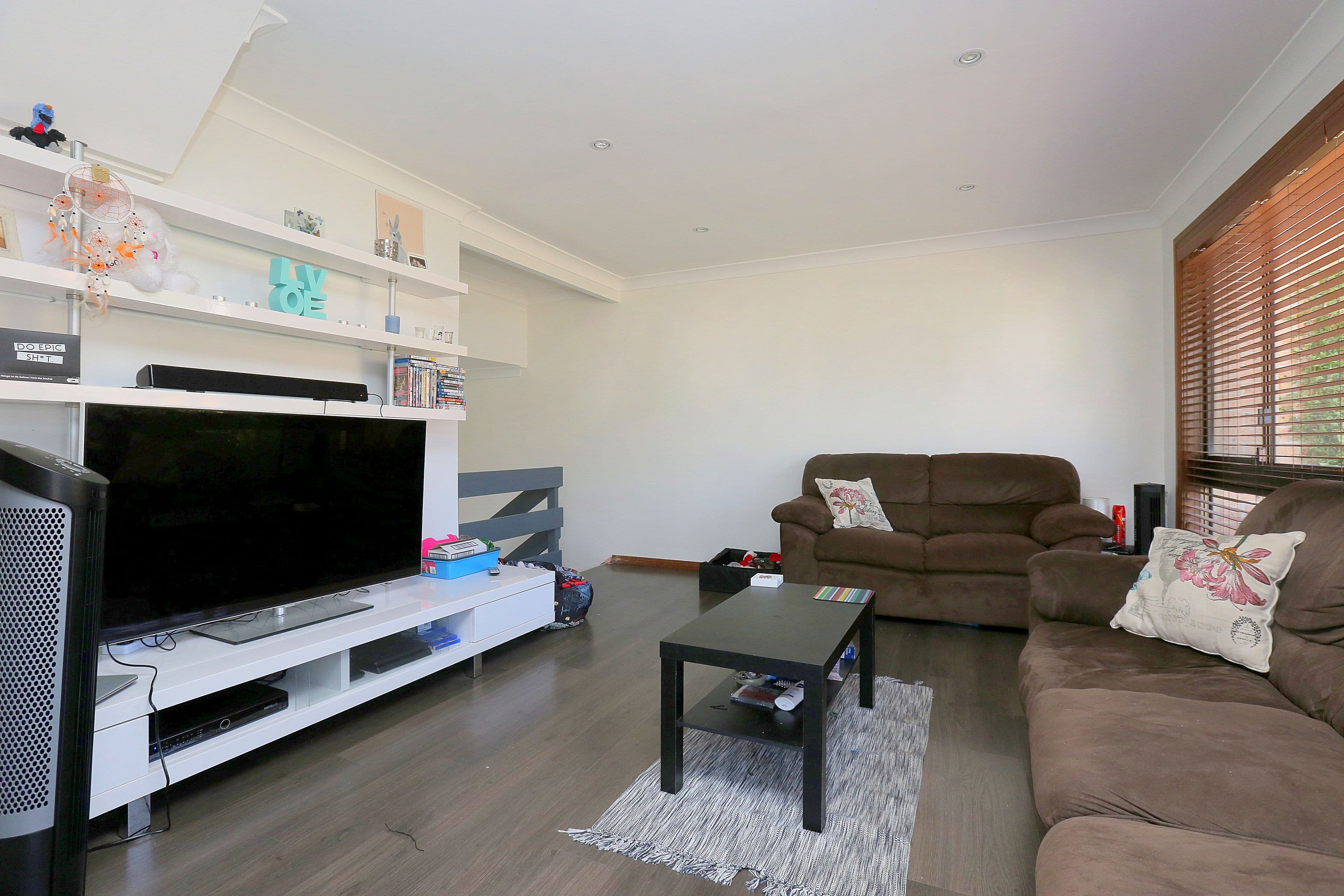 40 Carnavon Crescent, Georges Hall NSW 2198, Georges Hall - Thumbnail 2