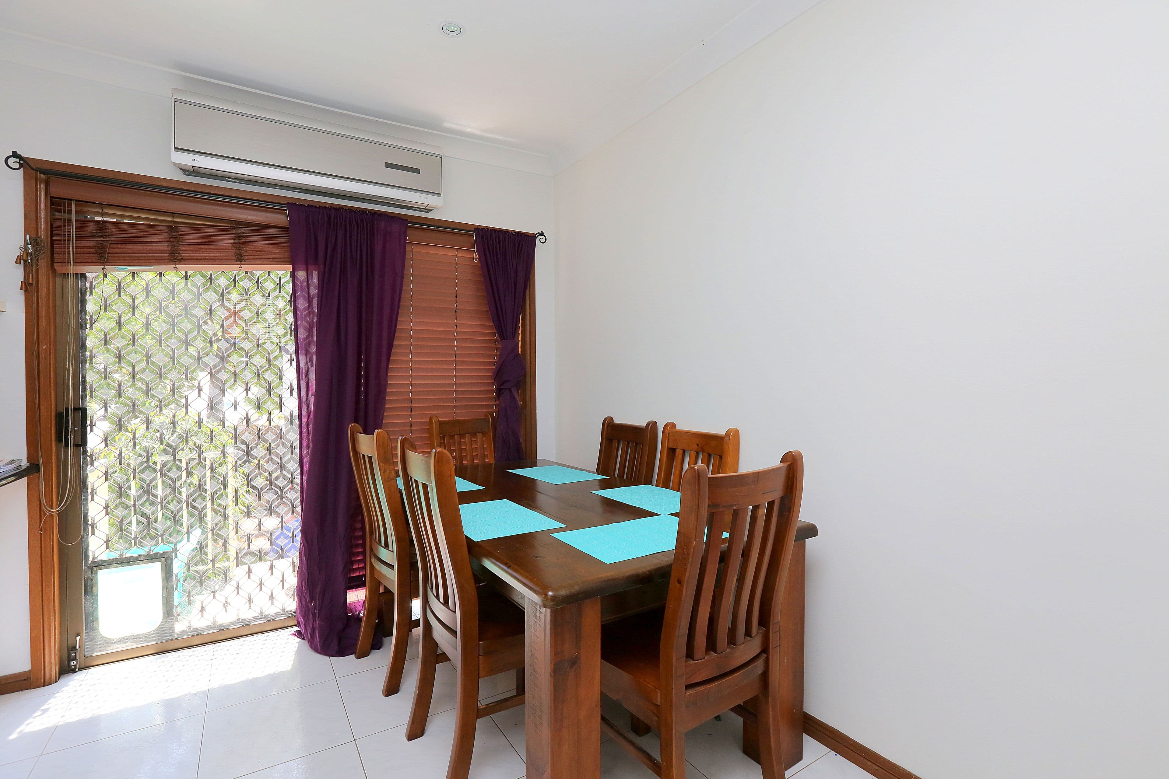 40 Carnavon Crescent, Georges Hall NSW 2198, Georges Hall - Thumbnail 4