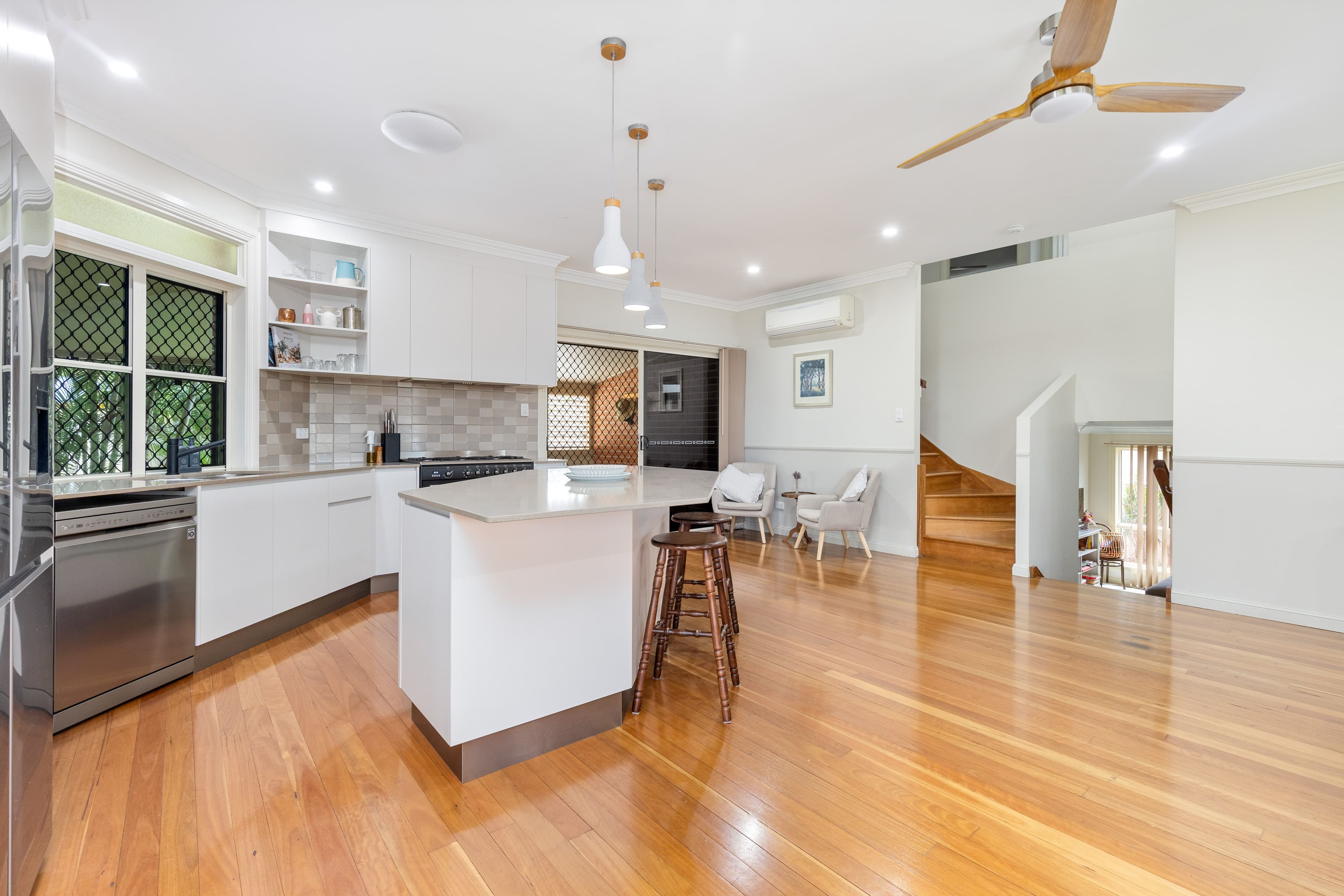 3 Yering Street, Emerald QLD 4720, Emerald - Thumbnail 4