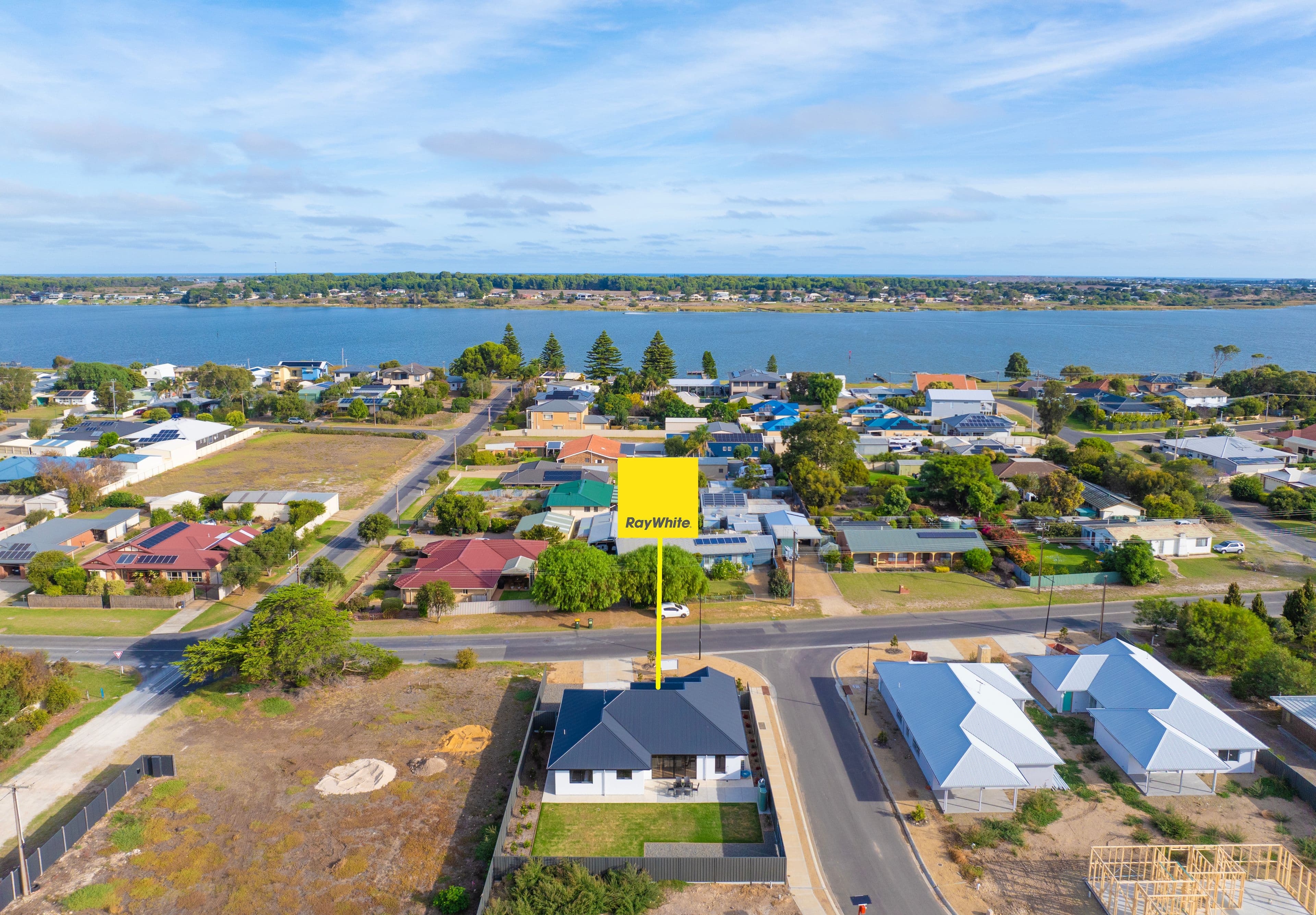 18 Fenchurch Street, Goolwa North SA 5214, Goolwa North - Thumbnail 2