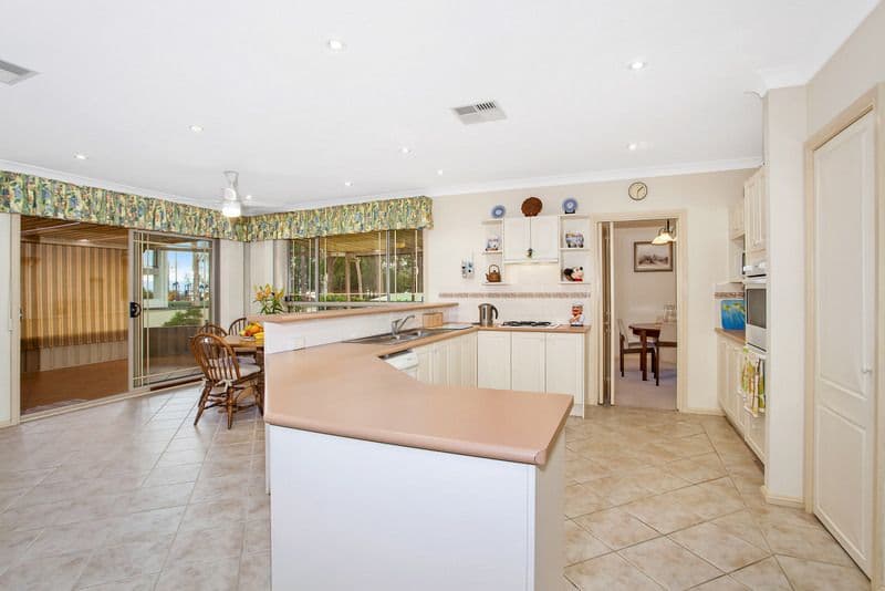 65 Patrick Crescent, SARATOGA NSW 2251, Saratoga - Thumbnail 5