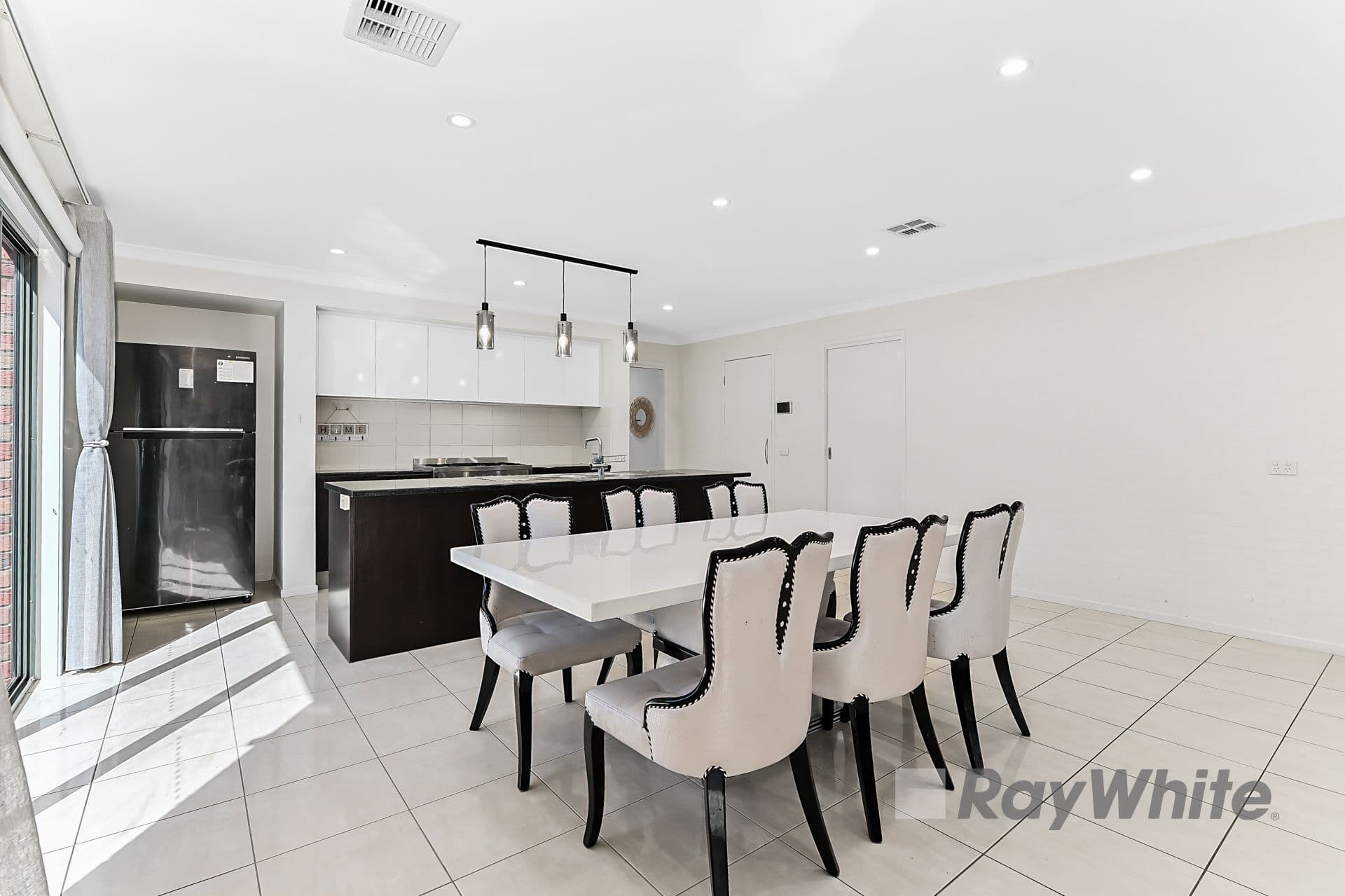 13 Half Moon Crescent, Pakenham VIC 3810, Pakenham - Thumbnail 6