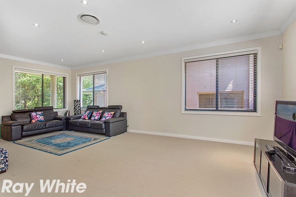 25 Jacqui Circuit, Baulkham Hills NSW 2153, Baulkham Hills - Thumbnail 3