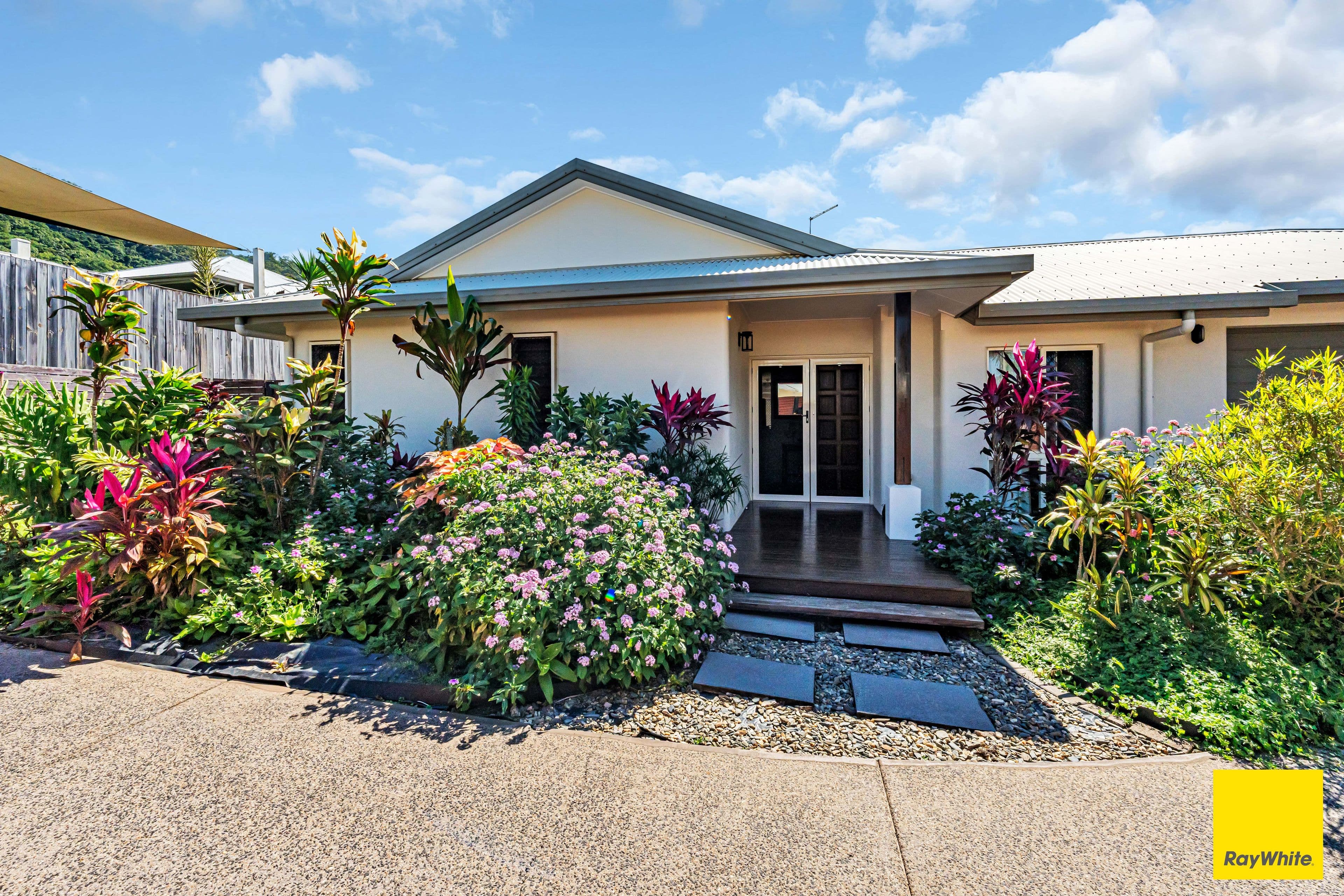 10 Rainbow Street, Kanimbla QLD 4870, Kanimbla - Thumbnail 2